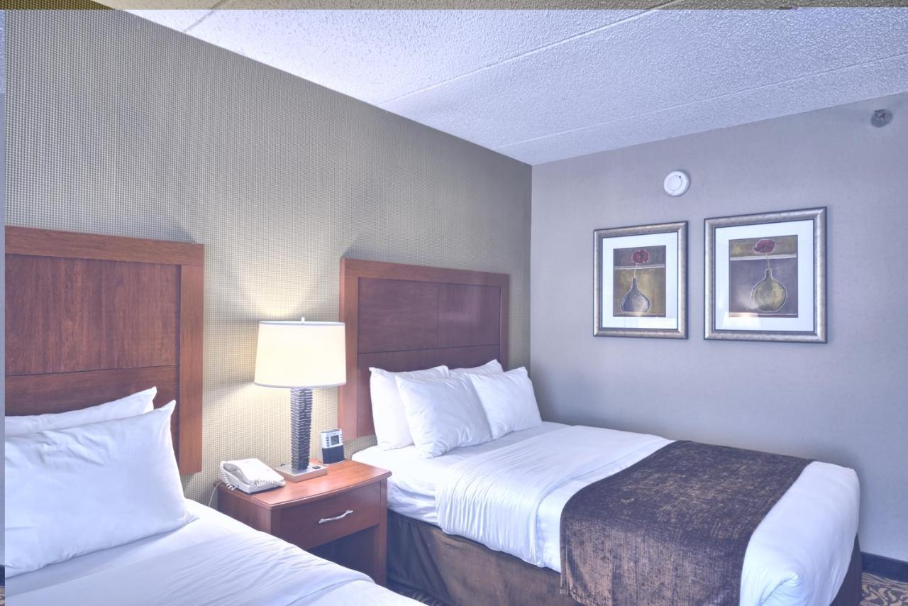 Clarion Inn & Suites - University Area Cortland Luaran gambar